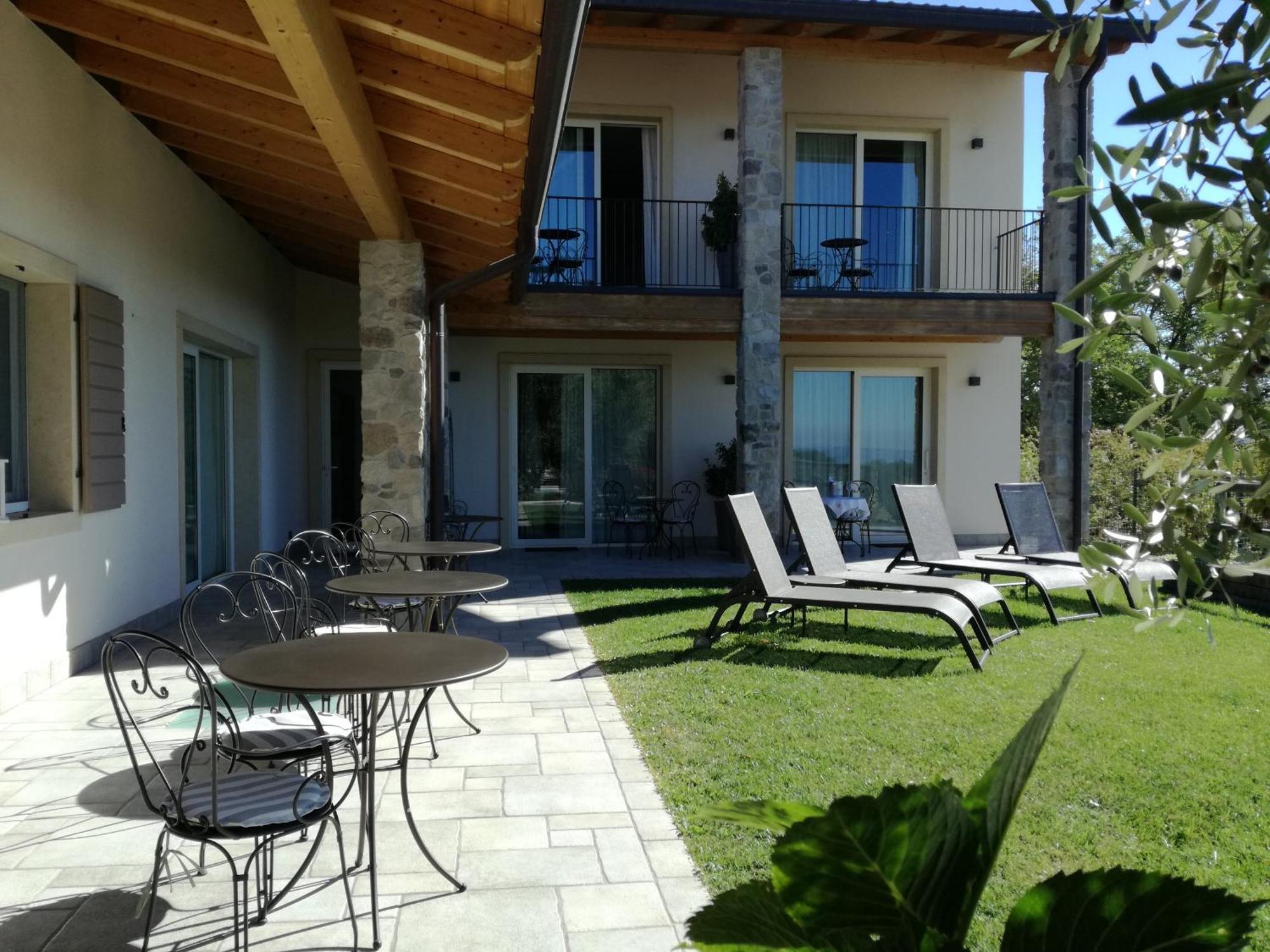 לינה וארוחת בוקר ברדולינו Relais Colle San Giorgio מראה חיצוני תמונה