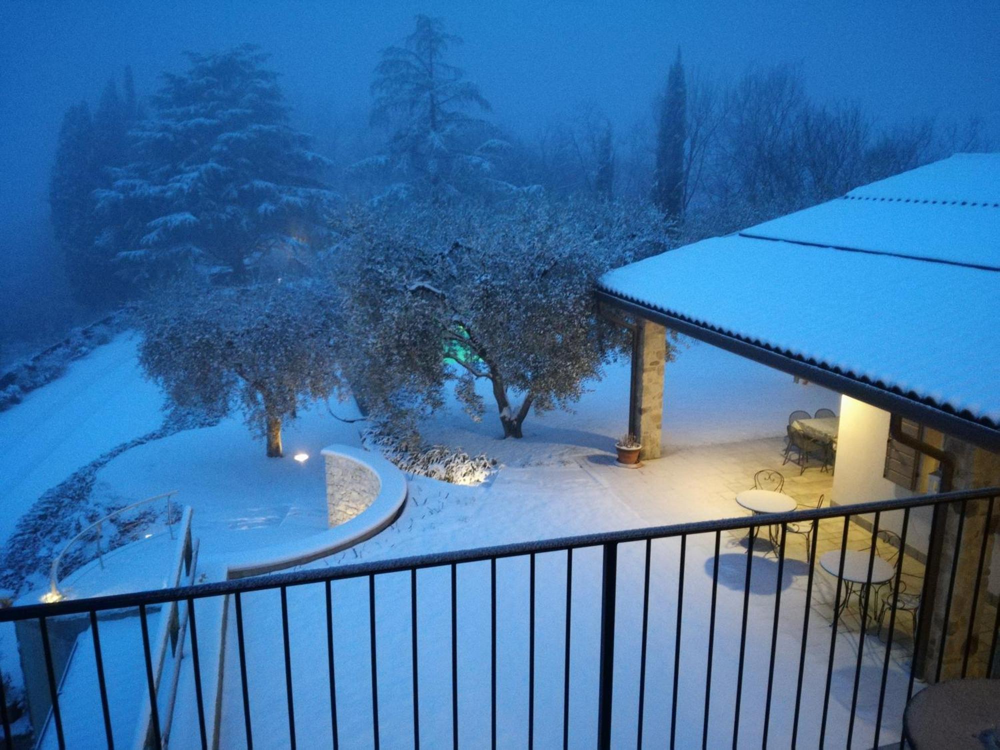 לינה וארוחת בוקר ברדולינו Relais Colle San Giorgio מראה חיצוני תמונה
